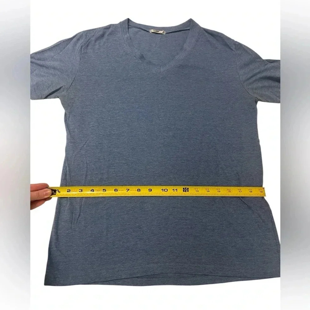 YSK Blue Shirt men’s size xl fits like a medium, v neck short sleeve tee shirt - Picture 2 of 5